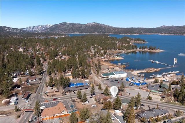 Detail Gallery Image 30 of 31 For 40565 Big Bear Blvd, Big Bear Lake,  CA 92315 - 3 Beds | 2/2 Baths