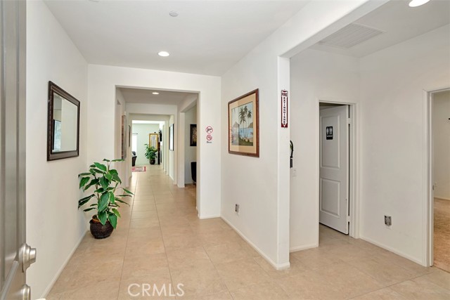 Detail Gallery Image 6 of 38 For 34852 Silversprings, Murrieta,  CA 92563 - 4 Beds | 3/1 Baths