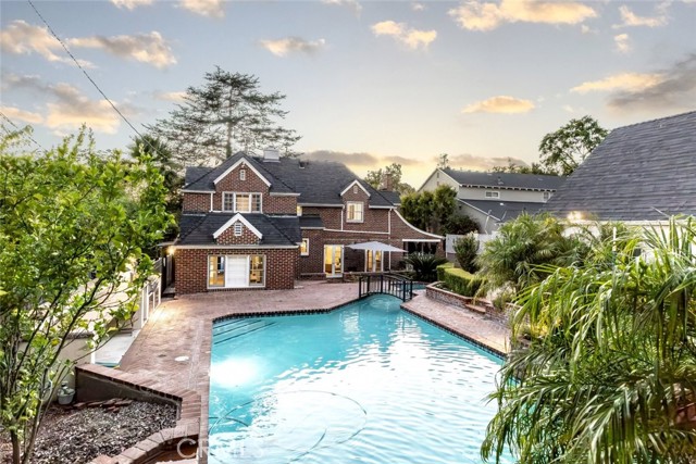 1640 Ard Eevin Avenue, Glendale CA: https://media.crmls.org/medias/f1e3440d-d136-49cf-af7b-3a2d7f9a46f7.jpg