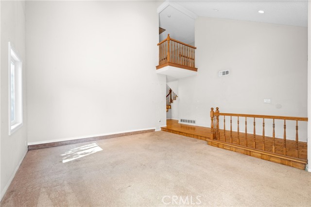 25496 Coral Wood Street, Lake Forest CA: https://media.crmls.org/medias/f1e387b3-71fb-43b6-b374-8a99f2aae64e.jpg