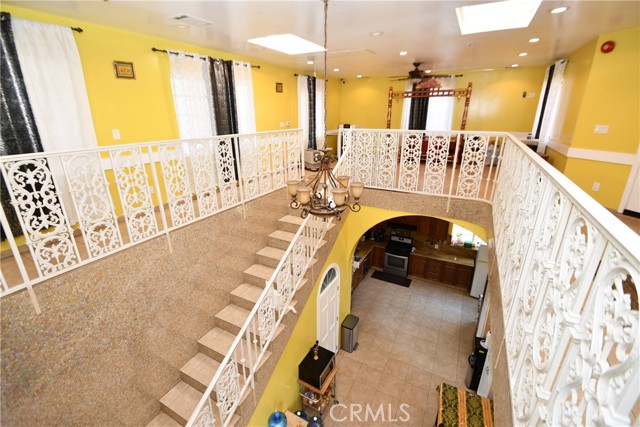 14105 Fonthill Avenue, Hawthorne CA: https://media.crmls.org/medias/f1e3cf0f-9422-4f71-8f6b-4b5198094a96.jpg