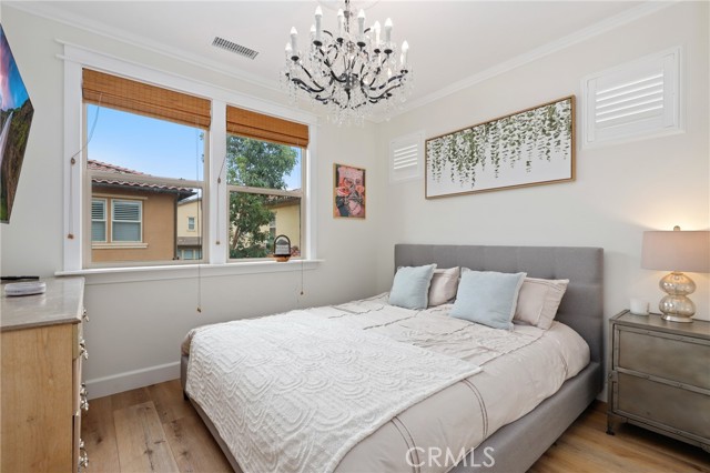 61 Fuchsia, Lake Forest CA: https://media.crmls.org/medias/f1e40a7d-171f-48e9-a3f3-014549a0837a.jpg