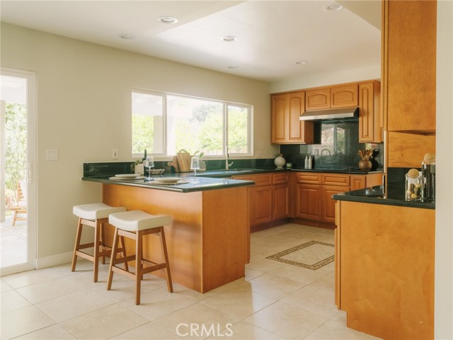 Detail Gallery Image 40 of 51 For 14781 Briarcliff Pl, Tustin,  CA 92780 - 3 Beds | 2/1 Baths