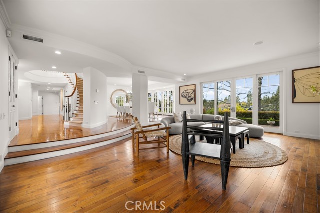 Detail Gallery Image 3 of 47 For 3 Cypress Point Ln, Newport Beach,  CA 92660 - 4 Beds | 4/1 Baths