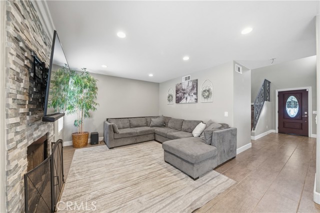 Detail Gallery Image 16 of 55 For 40565 Sunflower, Murrieta,  CA 92562 - 5 Beds | 2/1 Baths