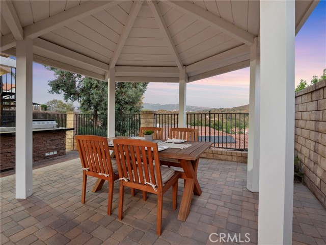 Image 52 of 75 For 24512 Skyridge Drive
