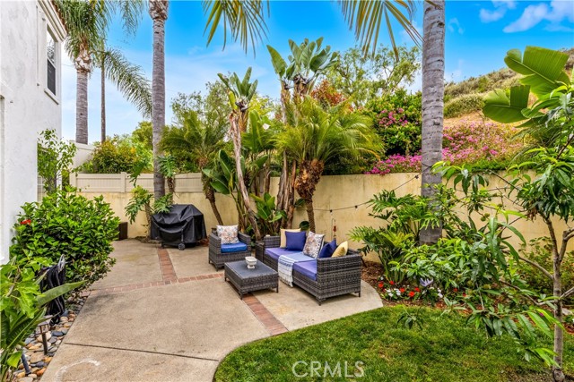64 Vista del Valle, Aliso Viejo CA: https://media.crmls.org/medias/f1e5439f-2820-4a2c-999f-e502200619cd.jpg