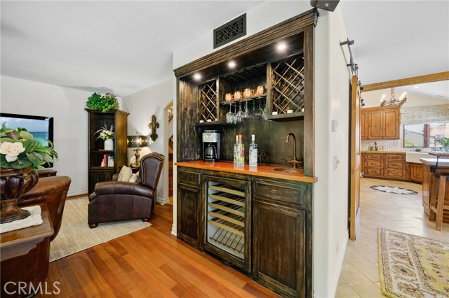 Detail Gallery Image 9 of 30 For 28111 via Rueda, San Juan Capistrano,  CA 92675 - 4 Beds | 2/1 Baths