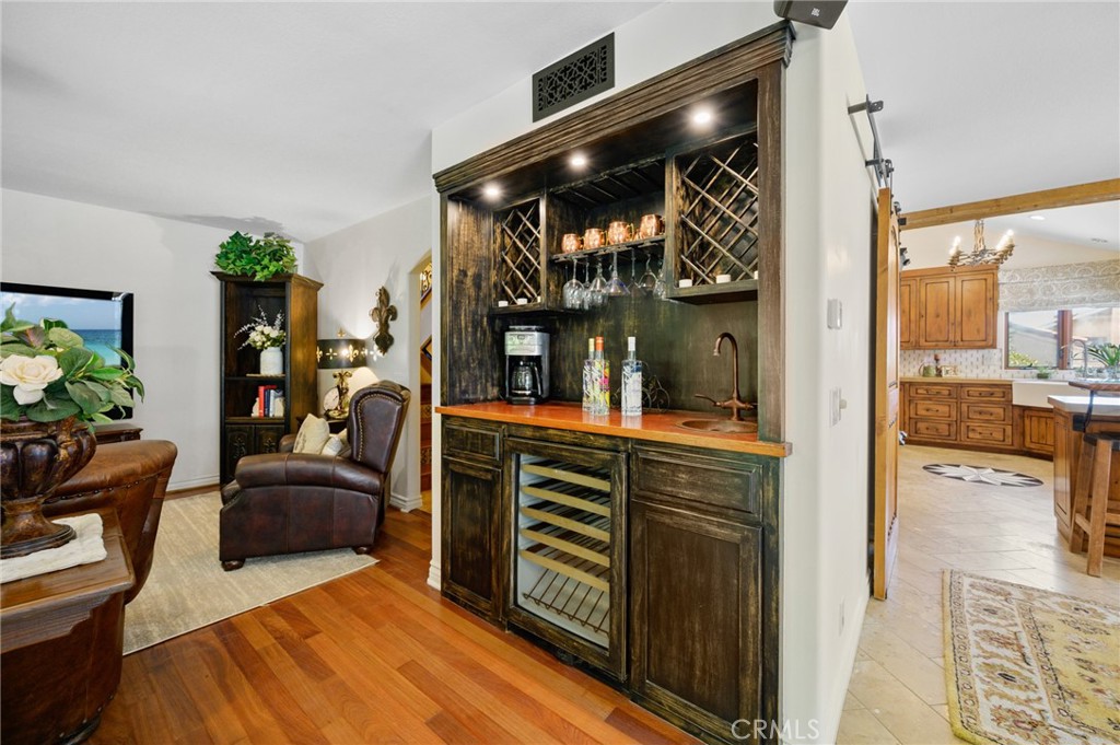 MLS #OC25227880 image #8