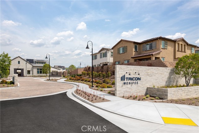 31524 Hans Drive, Menifee CA: https://media.crmls.org/medias/f1e5e251-2643-469a-b434-7640d4f95dfe.jpg