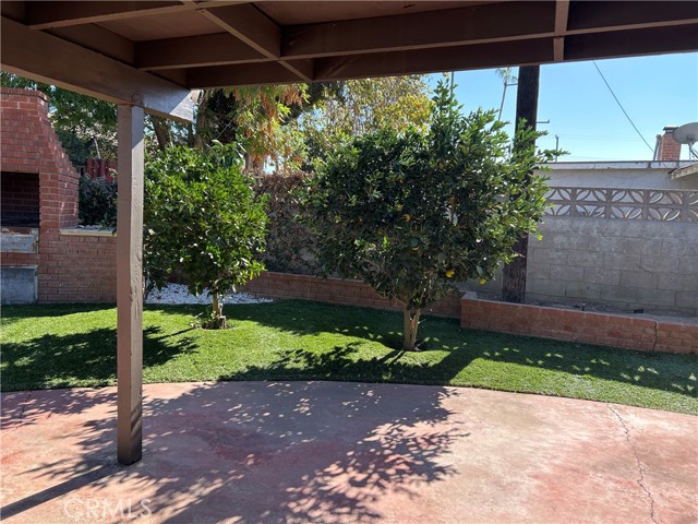 Detail Gallery Image 24 of 35 For 3681 Chateau Ct, Riverside,  CA 92505 - 3 Beds | 2 Baths