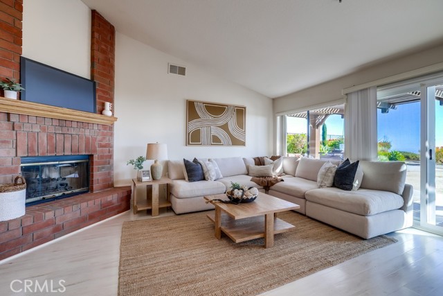 Detail Gallery Image 12 of 60 For 2945 via Blanco, San Clemente,  CA 92673 - 3 Beds | 2 Baths