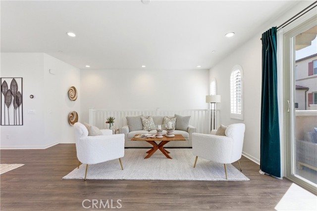 Detail Gallery Image 6 of 33 For 600 Shadowbrook, Lake Forest,  CA 92610 - 4 Beds | 3/1 Baths