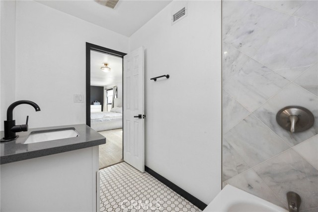 Detail Gallery Image 21 of 54 For 2780 W Stanley, Anaheim,  CA 92801 - 4 Beds | 2 Baths