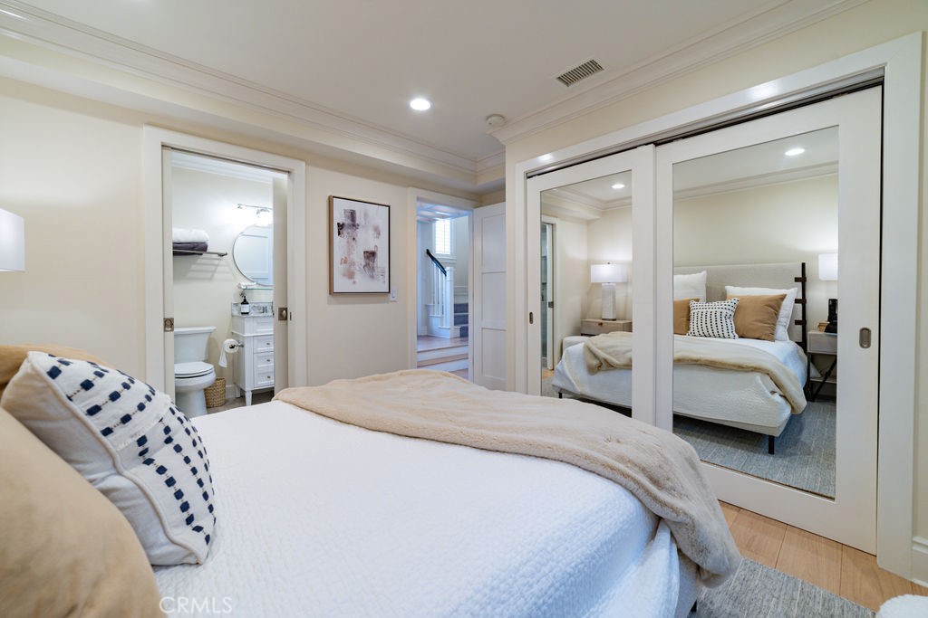 MLS #OC25225888 image #4