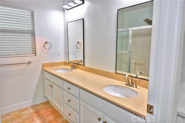 Detail Gallery Image 24 of 32 For 858 Calaveras, Corona,  CA 92878 - 4 Beds | 2/1 Baths