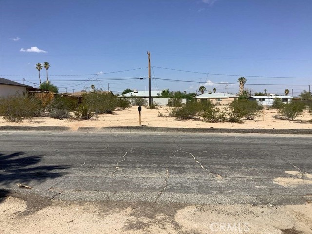 Detail Gallery Image 11 of 29 For 5645 Cahuilla Ave, Twentynine Palms,  CA 92277 - 3 Beds | 2 Baths