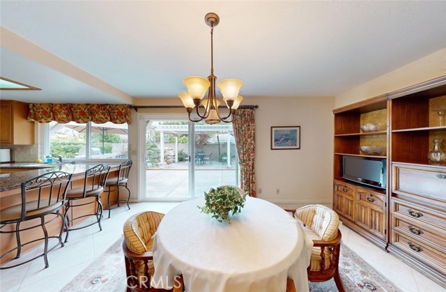 Image 7 of 41 For 9901 Westhaven Circle