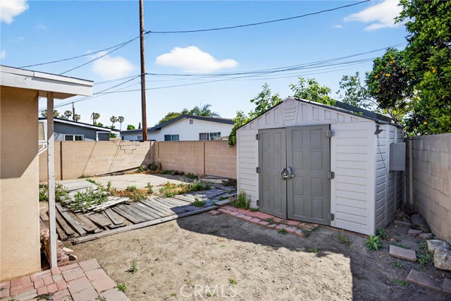 Detail Gallery Image 31 of 39 For 1813 W Westmont Dr, Anaheim,  CA 92801 - 3 Beds | 1/1 Baths