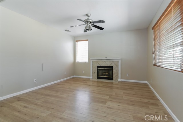 Detail Gallery Image 12 of 36 For 4631 W Avenue J4, Lancaster,  CA 93536 - 6 Beds | 3 Baths