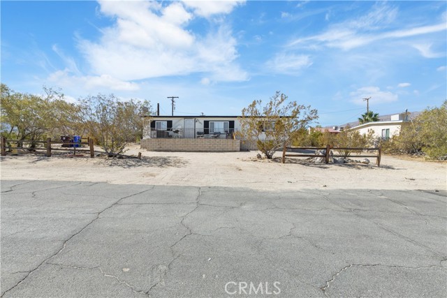 74993 Serrano Drive,  CA: https://media.crmls.org/medias/f1ebe7af-c510-474e-9690-df1bc18a6e3f.jpg
