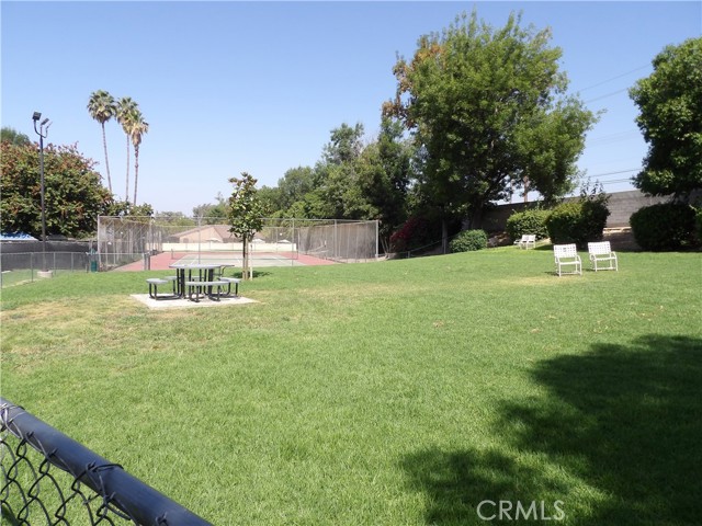 2175 Aspenwood Court, San Bernardino CA: https://media.crmls.org/medias/f1ecde11-1bb1-4342-a6e6-f30a496b40c2.jpg