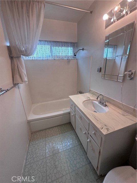 3920 Bluff Street, Torrance, California 90505, 4 Bedrooms Bedrooms, ,2 BathroomsBathrooms,Single Family Residence,For Sale,Bluff,SB25128272