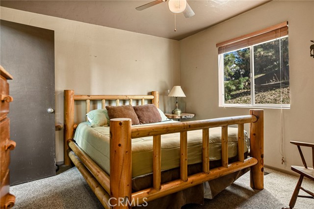 Detail Gallery Image 16 of 30 For 1256 Grass Valley, Lake Arrowhead,  CA 92352 - 3 Beds | 2 Baths
