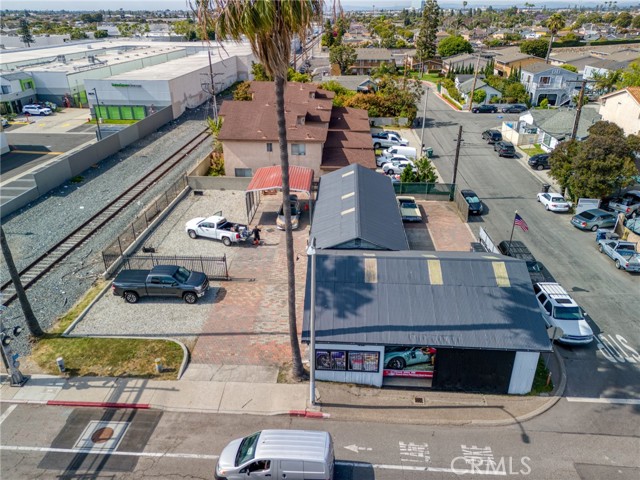 7511 Warner Avenue, Huntington Beach, California 92647, ,Commercial Sale,For Sale,7511 Warner Avenue,CROC23180499