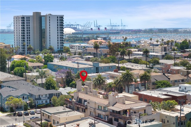 1425 E 2nd Street, Long Beach CA: https://media.crmls.org/medias/f1ed8279-7ce1-418c-9850-a3effb1c6816.jpg