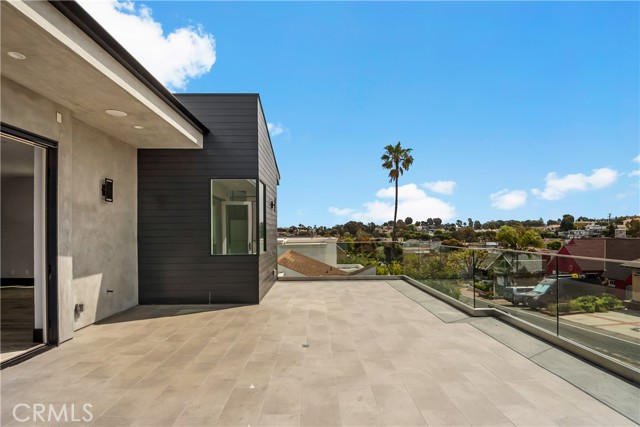509 Marine Avenue, Manhattan Beach, California 90266, 6 Bedrooms Bedrooms, ,2 BathroomsBathrooms,Residential,Sold,Marine,SB21082532