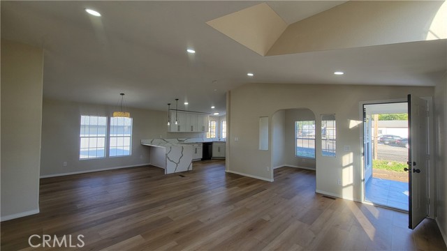 Detail Gallery Image 5 of 22 For 20810 Oleander Ave, Perris,  CA 92570 - 3 Beds | 2 Baths