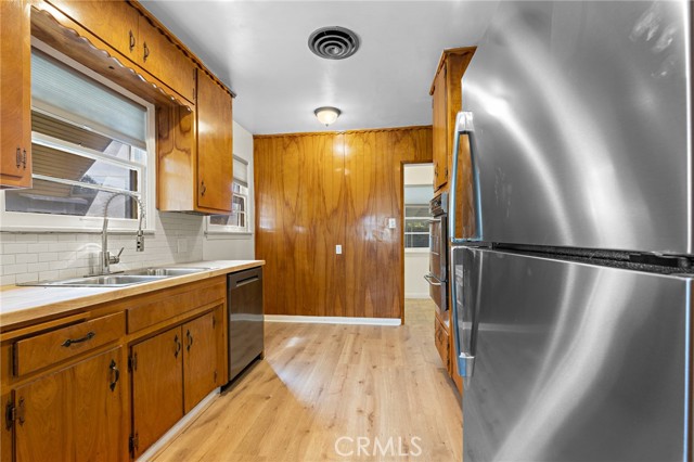 Detail Gallery Image 14 of 50 For 211 E 34th, San Bernardino,  CA 92404 - 2 Beds | 1/1 Baths