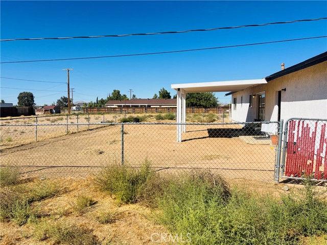 Detail Gallery Image 19 of 21 For 10852 Navajo Rd, Apple Valley,  CA 92308 - 3 Beds | 2 Baths