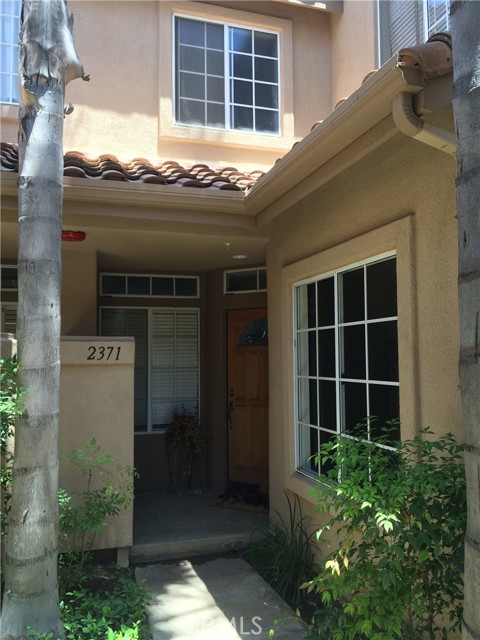 2371 Tryall, Tustin CA: https://media.crmls.org/medias/f1ef1657-cb4f-41a7-a9d5-c0419356f170.jpg