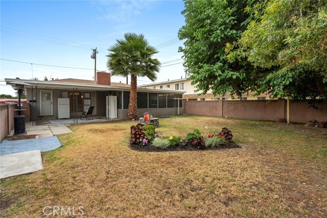 16423 Woodruff Avenue, Bellflower CA: https://media.crmls.org/medias/f1ef2dec-a3fa-466b-92ef-8dbfa1d3d779.jpg