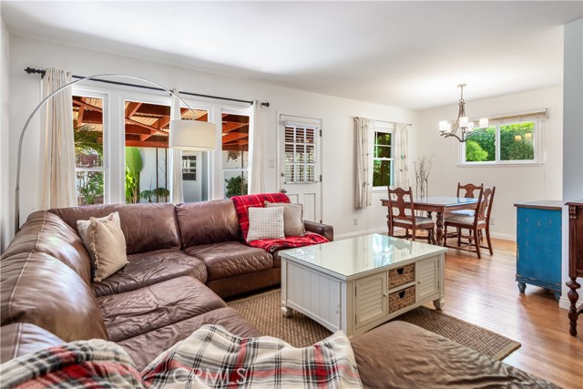 19301 Beckworth Avenue, Torrance CA: https://media.crmls.org/medias/f1ef607a-240e-47d5-9958-263a37b36eb8.jpg