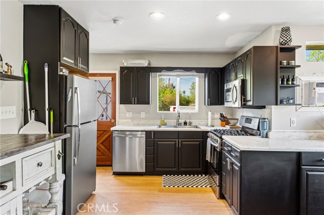 Detail Gallery Image 10 of 33 For 5204 Ensenada, Atascadero,  CA 93422 - 2 Beds | 2 Baths