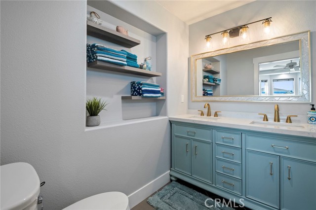 Detail Gallery Image 25 of 58 For 20761 Catamaran, Huntington Beach,  CA 92646 - 4 Beds | 4/1 Baths