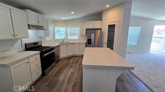 Detail Gallery Image 8 of 24 For 1512 E 5th St Space #98,  Ontario,  CA 91764 - 3 Beds | 2 Baths