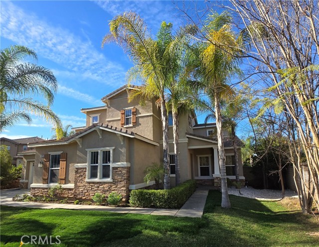 Detail Gallery Image 2 of 34 For 16231 Yarmouth Cir, Riverside,  CA 92503 - 3 Beds | 2/1 Baths