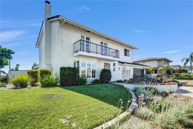 Detail Gallery Image 3 of 30 For 1501 Shenandoah St, Placentia,  CA 92870 - 5 Beds | 2/1 Baths