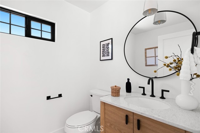 Detail Gallery Image 35 of 40 For 221 Monte Vista Ave, Costa Mesa,  CA 92627 - 5 Beds | 3/1 Baths