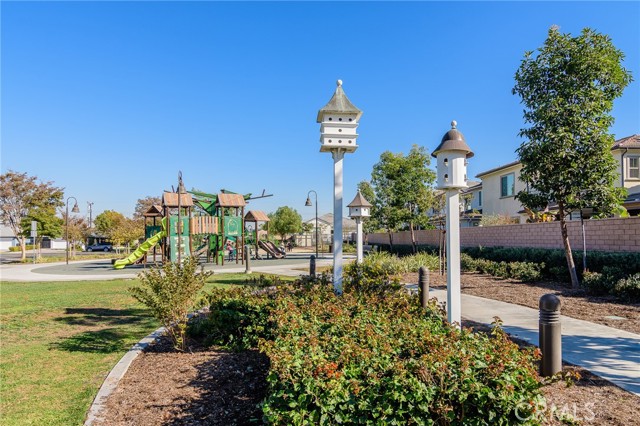 Detail Gallery Image 36 of 41 For 5681 Stardust Dr, Huntington Beach,  CA 92647 - 3 Beds | 2 Baths