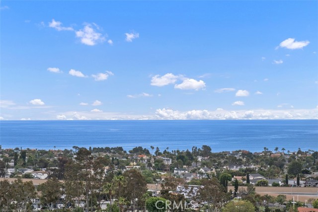 Front Image Thumbnail for CROC26016470