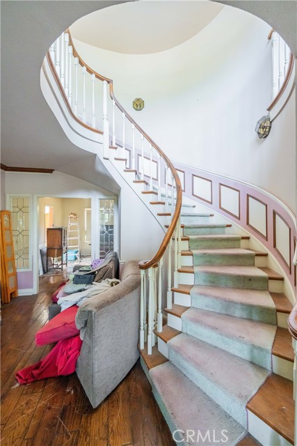 Detail Gallery Image 13 of 19 For 10201 Center Dr, Villa Park,  CA 92861 - 5 Beds | 3/1 Baths