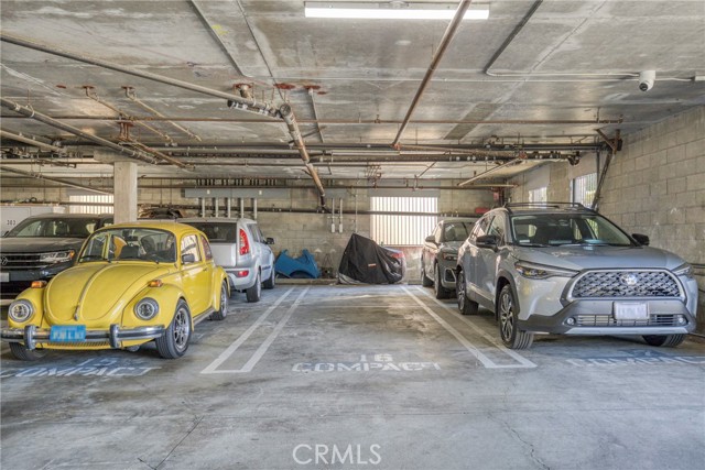 12916 MOORPARK Street, Studio City CA: https://media.crmls.org/medias/f1f37105-a06c-41fd-babc-bec39b974426.jpg