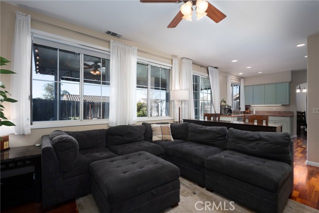 Detail Gallery Image 22 of 54 For 3831 Les Maisons, Santa Maria,  CA 93455 - 4 Beds | 2/1 Baths