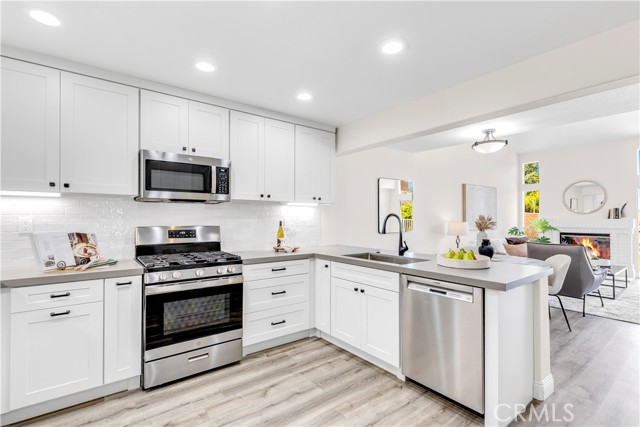 Detail Gallery Image 12 of 47 For 31 Cascada, Rancho Santa Margarita,  CA 92688 - 3 Beds | 3 Baths