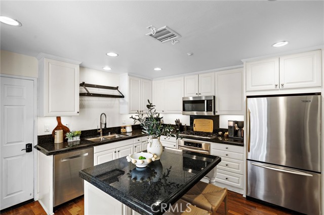 Detail Gallery Image 14 of 50 For 67 Orange Blossom Cir, Ladera Ranch,  CA 92694 - 3 Beds | 2/1 Baths